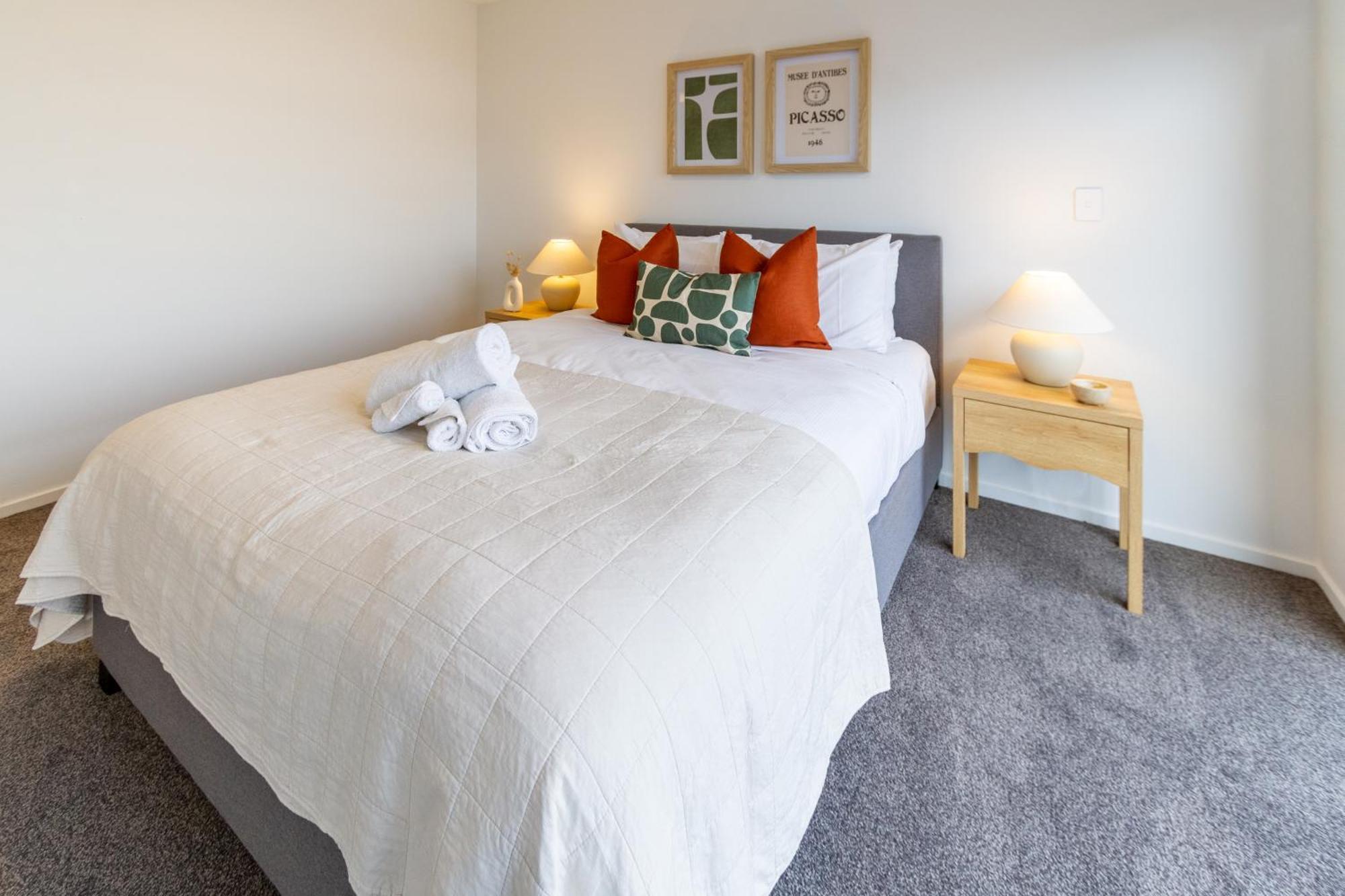 2 Bed, 2 Bath W Sofa Bed - Great Cafes Nearby Lejlighed Christchurch Eksteriør billede