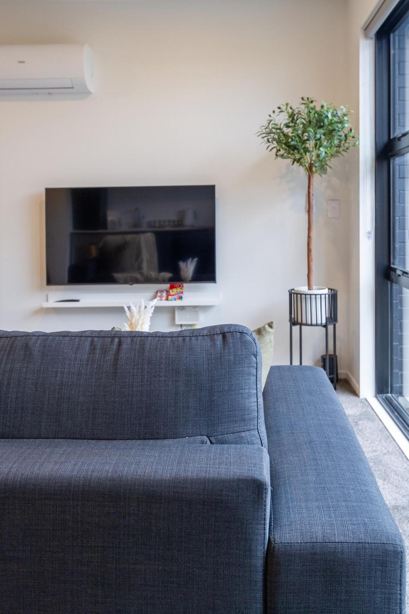 2 Bed, 2 Bath W Sofa Bed - Great Cafes Nearby Lejlighed Christchurch Eksteriør billede